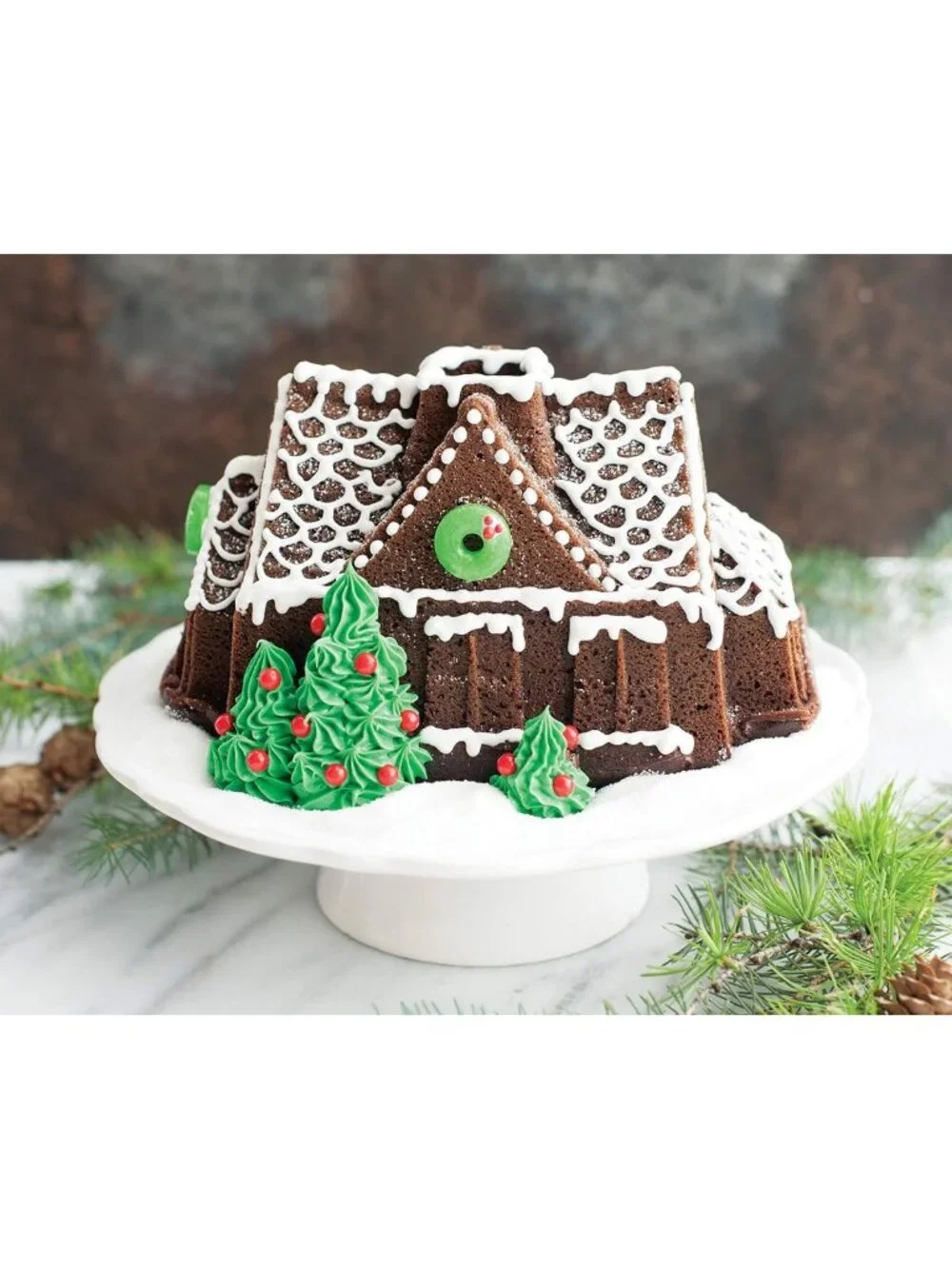 Gingerbread House Bundt Pan - Festive Holiday Baking Mold for Unique Desserts